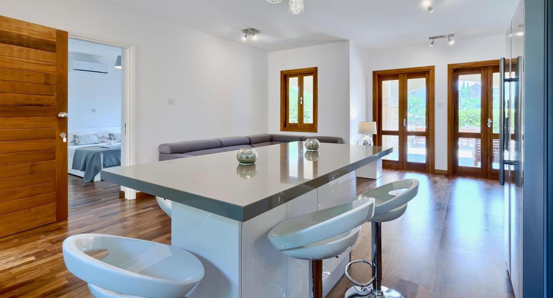 Aphrodite Hills 3 Bedroom With Bbq, Patio & View Apartment Kouklia