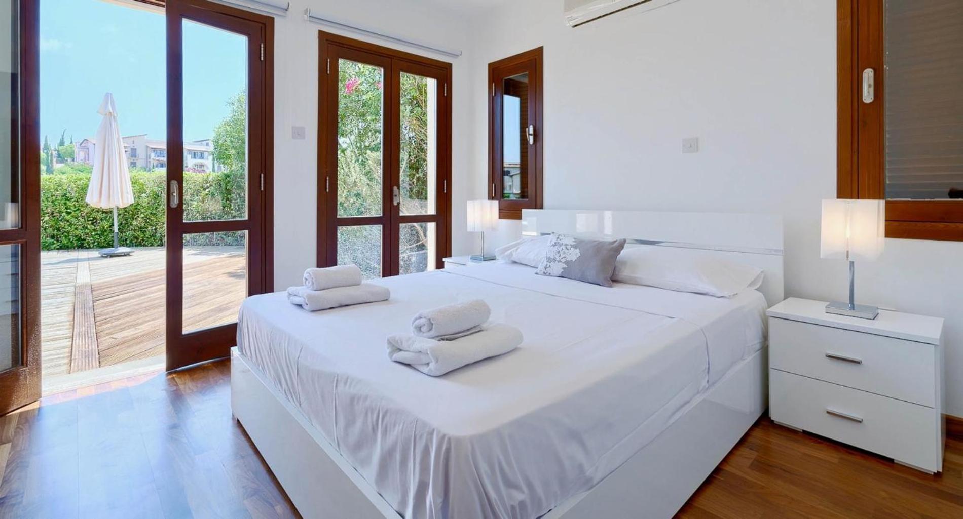 Apartment Aphrodite Hills 3 Bedroom With Bbq, Patio & View *
