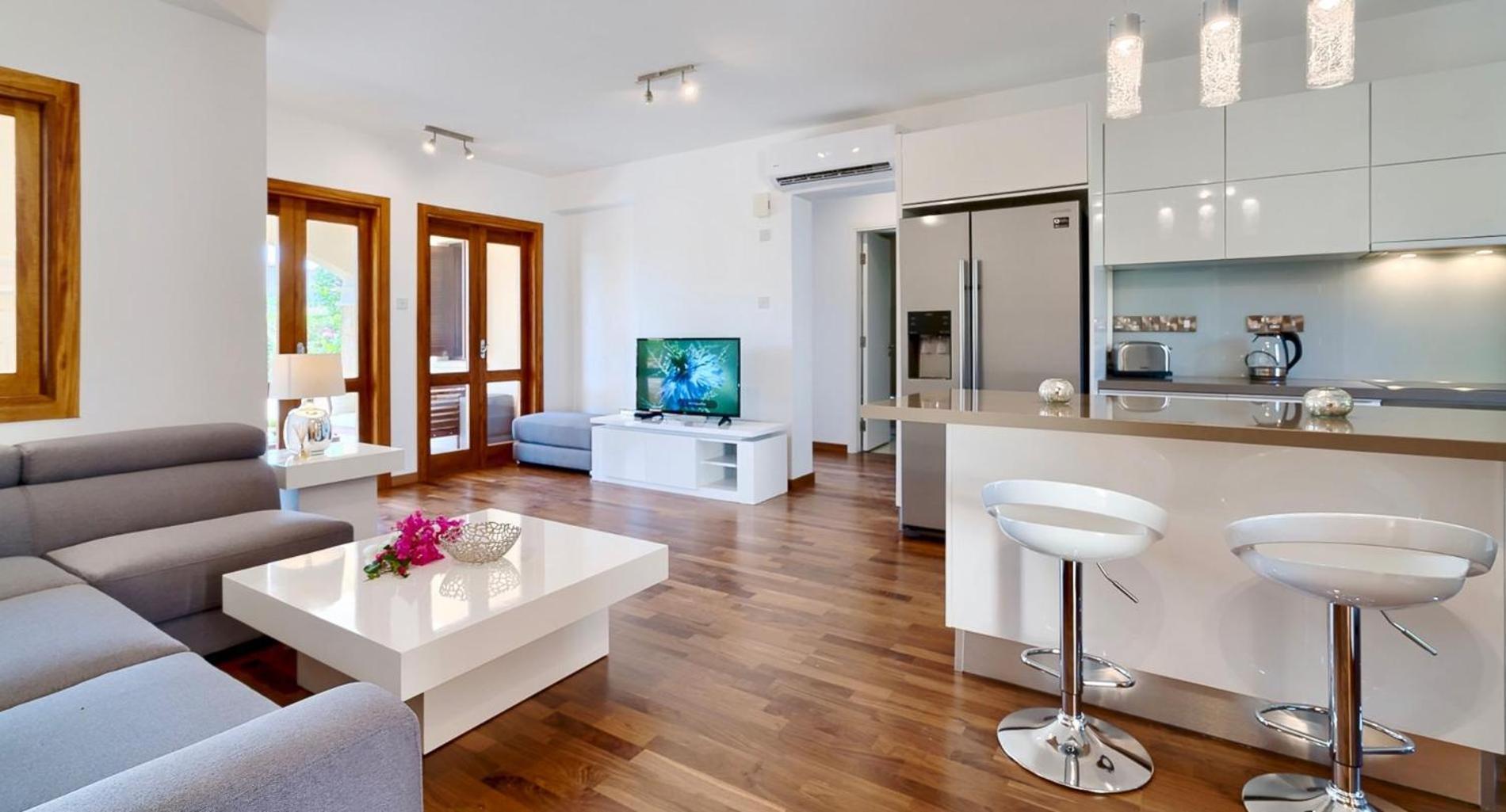 Aphrodite Hills 3 Bedroom With Bbq, Patio & View Apartment Kouklia